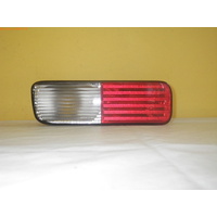 LAND ROVER DISCOVERY 2 - 4WD WAGON 2003>CURRENT - LEFT REAR BUMPER LAMP ASSEMBLY - XFB000730