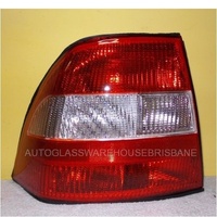 HOLDEN VECTRA SEDAN/HATCH 7/97 to 12/02 JR/ JS 4/5DR SED/HAT REAR TAIL-LIGHT LEFT TAIL LIGHT