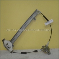 HYUNDAI ACCENT - 3DR HATCH 5/00>4/06 - RIGHT FRONT DOOR MANUAL WINDOW REGULATOR