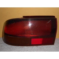 HOLDEN COMMODORE VR / VS - 7/1993 to 8/1997 - 4DR SEDAN - LEFT SIDE REAR TAIL-LIGHT 