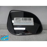 HYUNDAI I20 PB - 7/2010 TO 10/2015 - HATCH - DRIVERS - RIGHT SIDE VIEW MIRROR - CURVED WITH BACKING PLATE