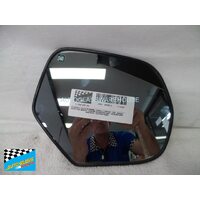 MITSUBISHI TRITON MQ - 4/2015 to CURRENT - UTE - DRIVER - RIGHT SIDE MIRROR - GENUINE WITH BACKING H663 - WITH BLIND SPOT INDICATOR