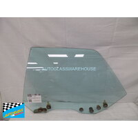 NISSAN SKYLINE HR32 - 1989 TO 1993 - 4DR SEDAN HARDTOP - PASSENGER - LEFT SIDE REAR DOOR GLASS - GREEN