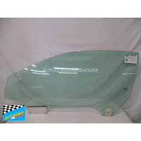 HOLDEN ASTRA AH - 10/2004 to 12/2009 - 2DR CONVERTIBLE - PASSENGERS - LEFT SIDE FRONT DOOR GLASS - WITH FITTINGS - GREEN
