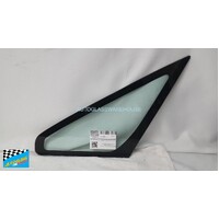 MITSUBISHI DELICA SPACEGEAR D5 IMPORT - 1/2007 to - WALKTHRU VAN - PASSENGERS - LEFT SIDE FRONT QUARTER GLASS - GREEN