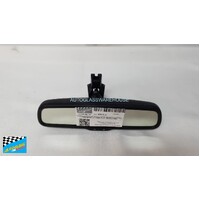 HYUNDAI SANTA FE DM - 8/2012 TO 6/2018 - CENTER INTERIOR REAR VIEW MIRROR - E11 026654 - PLUG