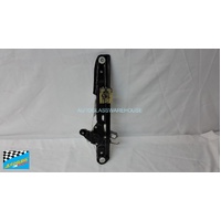 FORD RANGER - 7/2022 TO CURRENT (T6.2) - 4DR DUAL CAB - PASSENGERS - LEFT SIDE REAR WINDOW REGULATOR - (E74974-102)
