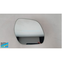 HYUNDAI iMAX KMHWH - 2/2008 to CURRENT - VAN - DRIVER - RIGHT SIDE MIRROR - FLAT GLASS ONLY - 182MM  x 160MM 