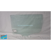 MAHINDRA XUV700 - 6/2023 TO CURRENT - 5DR SUV - PASSENGERS - LEFT SIDE REAR DOOR GLASS - 2 HOLES - GREEN