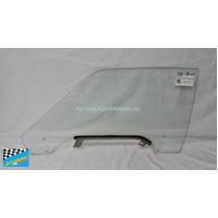 MITSUBISHI GALANT GC - 1971 to 1977 - 2DR COUPE - PASSENGERS - LEFT SIDE FRONT DOOR GLASS - 990W - 4 HOLES