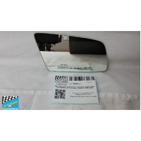 BMW 5 SERIES E60 - 9/2003 to 6/2010 - 4DR SEDAN - DRIVER - RIGHT SIDE MIRROR - FLAT GLASS ONLY - 1590MM x 1040MM