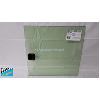 suitable for TOYOTA HIACE 200/220 - 4/2005 to 4/2019 - SLWB/LWB VAN - LEFT SIDE SLIDING DOOR (MIDDLE PIECE OF SLIDING UNIT) - 425w X 420h)