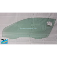 MERCEDES CLC CLASS CL203 CLC200 - 5/2001 to 5/2011 - 2DR COUPE - PASSENGERS - LEFT SIDE FRONT DOOR GLASS - 975 mm WIDE (HAS SCRATCHES)