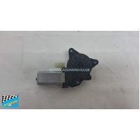 HYUNDAI TUCSON TL - 8/2015 TO 3/2021 - 5DR WAGON - RIGHT SIDE REAR WINDOW REGULATOR - MOTOR ONLY