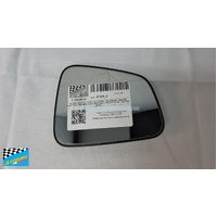 HOLDEN TRAXX TJ - 09/2013 to CURRENT - 4DR WAGON - DRIVERS - RIGHT SIDE OEM MIRROR WITH BACKING PLATE 2622.34.064