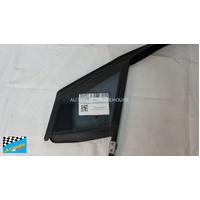 HOLDEN ASTRA BL - 10/2017 to CURRENT - 4/5DR SEDAN/HATCH/WAGON - PASSENGERS - LEFT SIDE FRONT QUARTER GLASS - ENCAPSULATED