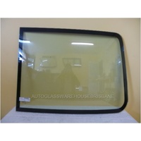 WESTERN STAR CONSTELLATION - 1/2001 to 12/2011 - LEFT SIDE - 1/2 FRONT WINDSCREEN GLASS - NARROW CERAMIC