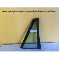 HOLDEN COMMODORE VN/VS - 9/1988 TO 8/1997 - 4DR SEDAN - DRIVERS - RIGHT SIDE REAR QUARTER GLASS - GREEN