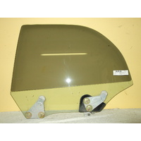 SUBARU IMPREZA & WRX - 10/2000 to 08/2005 - 5DR HATCH/WAGON - PASSENGER - LEFT SIDE - REAR DOOR GLASS - 6 HOLES - GREEN 