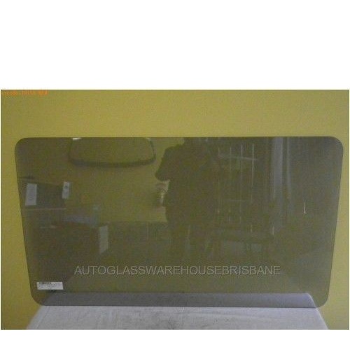MERCEDES SPRINTER - 2/1998 to 9/2006 - VAN - DRIVERS - RIGHT SIDE FRONT FIXED WINDOW GLASS - RUBBER IN - FITTED - 1045 X 587 - GREY - NEW