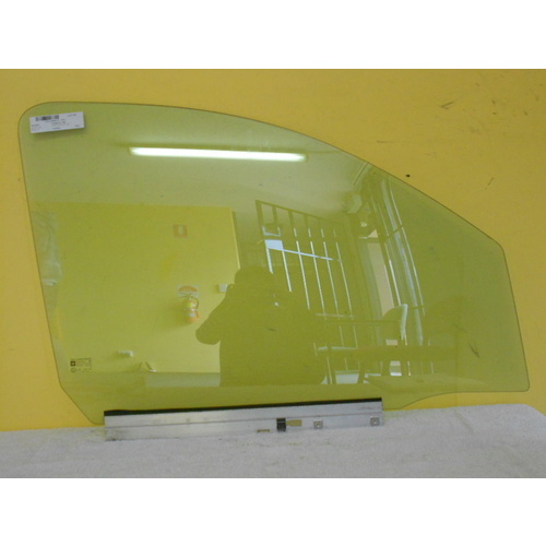 HOLDEN COMBO XC - 9/2002 to 12/2012 - 2DR VAN - DRIVERS - RIGHT SIDE FRONT DOOR GLASS - NEW