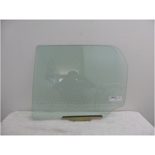 HOLDEN CRUZE YG - 6/2002 to 12/2006 - 5DR WAGON - PASSENGERS - LEFT SIDE REAR DOOR GLASS - GREEN - NEW