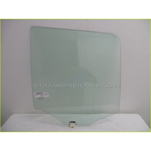 LAND ROVER FREELANDER -  3/1998 TO 12/2006 - 5DR HARDTOP - DRIVERS - RIGHT SIDE REAR DOOR GLASS - NEW