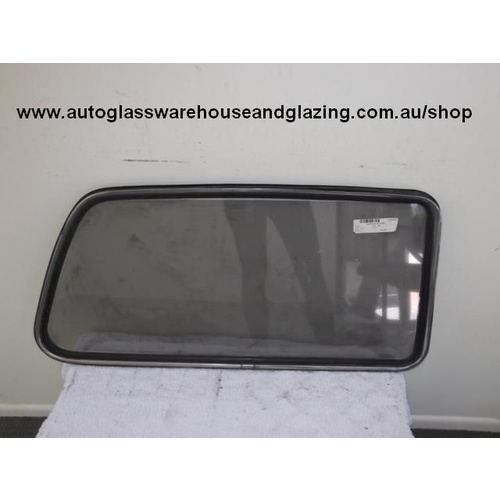 LADA NIVA - 7/1983 to 1998 - 2DR WAGON - LEFT SIDE CARGO GLASS - (Second-hand)