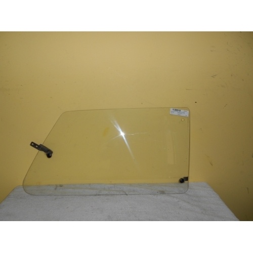 DAIHATSU HANDIVAN L60V - 5/1980 to 12/1985 - 3DR HATCH - DRIVERS - RIGHT SIDE FLIPPER REAR GLASS (780w X 410h) - (Second-hand)