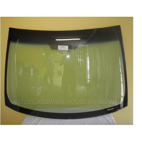 suitable for TOYOTA COROLLA ZRE152R - 5/2007 to 10/2012 - 5DR HATCH - FRONT WINDSCREEN GLASS - MIRROR BUTTON, MOULDING FITTED - NEW