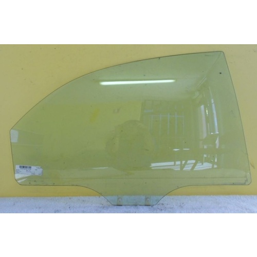EUNOS 800 - 3/1994 to 1/2000 - 4DR SEDAN - DRIVERS - RIGHT SIDE REAR DOOR GLASS (2 HOLES) - NEW