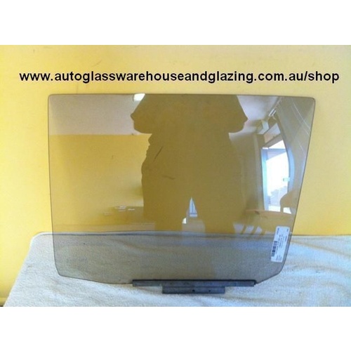 suitable for TOYOTA CORONA XT130 - 10/1979 to 7/1983 - 4DR SEDAN - LEFT SIDE REAR DOOR GLASS - (SECOND-HAND)