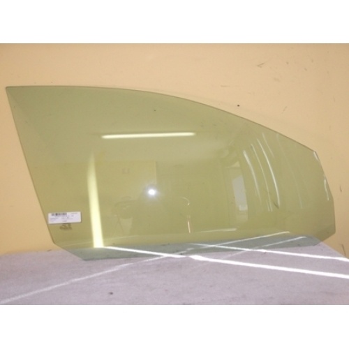 VOLKSWAGEN GOLF V - 7/2004 to 7/2009 - 5DR HATCH - RIGHT SIDE FRONT DOOR GLASS - NEW