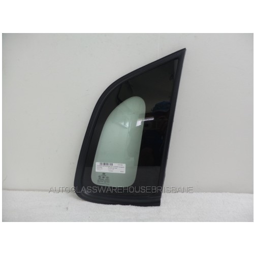 HYUNDAI TUCSON - 8/2004 TO 1/2010 - 5DR WAGON - RIGHT SIDE OPERA GLASS - NOT ENCAPSULATED - NEW