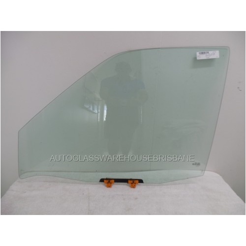 NISSAN TERRANO II R20 Ti - 3/1997 To 12/1999 - 4DR WAGON - LEFT SIDE FRONT DOOR GLASS - NEW