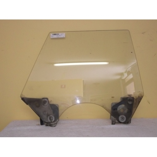 SUBARU LEONE L - 10/1979 to 7/1984 - 5DR WAGON - DRIVERS - RIGHT SIDE REAR DOOR GLASS - (Second-hand)