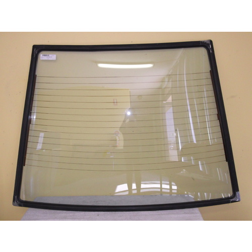 suitable for TOYOTA CELICA RA60 - 11/1981 to 10/1985 - 3DR HATCH - REAR WINDSCREEN GLASS - 900mm high x 1270mm - (SECOND-HAND)