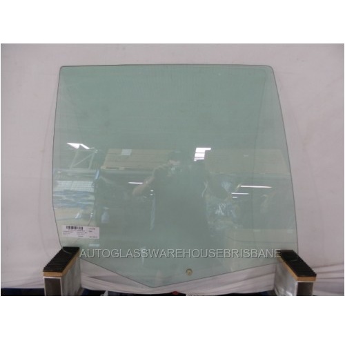 VOLKSWAGEN GOLF IV - 9/1998 to 6/2004 - 5DR HATCH - DRIVERS - RIGHT SIDE REAR DOOR GLASS - NEW