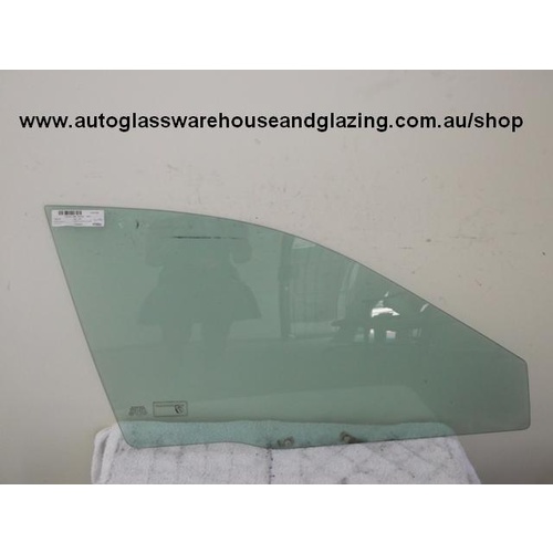 VOLVO S40 - SEDAN/WAGON 3/97>2003 - DRIVERS - RIGHT SIDE - FRONT DOOR GLASS - (Second-hand)