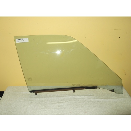 HONDA CIVIC SL 5DR HATCH 3/80 > 12/83 - DRIVERS - RIGHT SIDE - FRONT DOOR GLASS - (Second-hand)