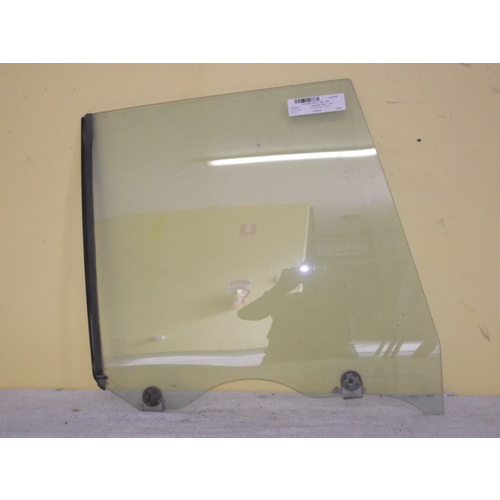 suitable for TOYOTA CRESSIDA MX73 - 10/1984 to 9/1988 - 4DR SEDAN - DRIVERS - RIGHT SIDE REAR DOOR GLASS - (SECOND-HAND)