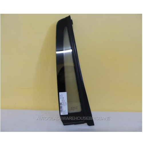 HOLDEN CREWMAN VY/VZ - 12/2000 to 7/2007 - 4DR UTE - RIGHT SIDE REAR QUARTER GLASS - (Second-hand)