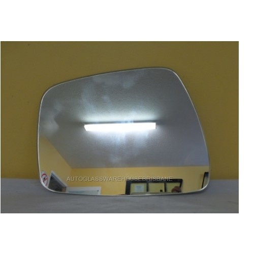 NISSAN NAVARA D40 - 12/2005 to CURRENT - EXTRA CAB - THAILAND BUILT - PASSENGERS - LEFT SIDE MIRROR - FLAT GLASS ONLY (195W X 160H) -SR1350-8685 - NEW