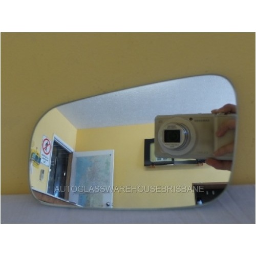 AUDI A4 B5 - 7/1995 to 5/2001 - 4DR SEDAN - PASSENGER - LEFT SIDE MIRROR - FLAT GLASS ONLY (170w X 100h) - NEW