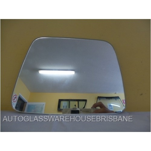 NISSAN NAVARA D21/22 - 1986 TO 2015 - UTE - DRIVERS - RIGHT SIDE MIRROR - FLAT GLASS ONLY - 180W X 143H - NEW