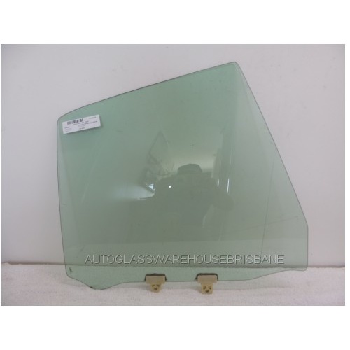 NISSAN SKYLINE IMPORT R34 - 1998 to 2001 - 4DR SEDAN - DRIVERS - RIGHT SIDE REAR DOOR GLASS  - (Second-hand)