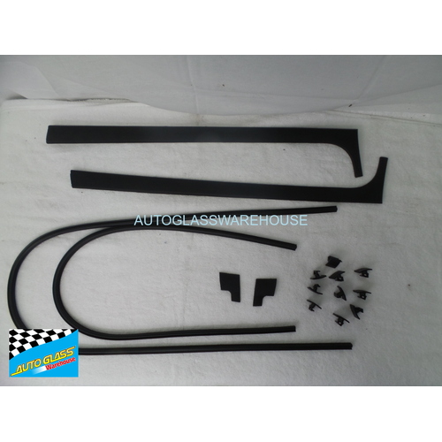 HOLDEN COMMODORE VL - 3/1986 to 8/1988 - SEDAN/WAGON (CHINA MADE) - FRONT WINDSCREEN RUBBER - 6 SET - NEW