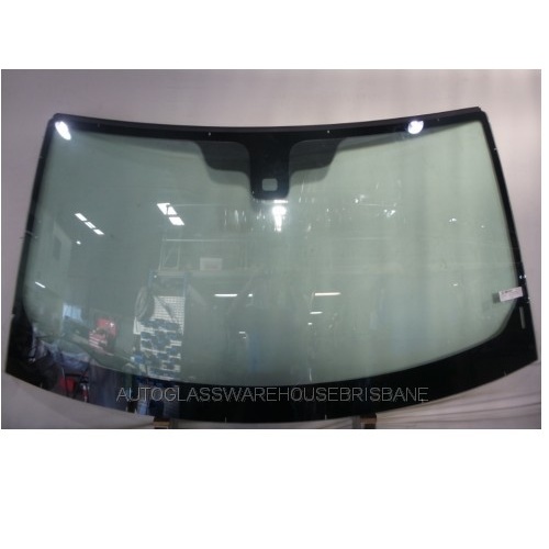 LAND ROVER DISCOVERY 4 S4 - 10/2009 to 12/2016 - 4DR WAGON - FRONT WINDSCREEN GLASS - RAIN SENSOR, MIRROR BUTTON, MOULDING - NEW
