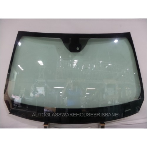 JEEP CHEROKEE KL - 5/2014 to CURRENT - 4DR WAGON - FRONT WINDSCREEN GLASS - NEW - R/S BRACKET, MIR, VAPOUR SENSOR, SOLAR GLASS, T/MOULD RETAINER - NEW