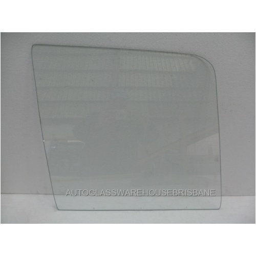 FORD CORTINA MK II - 1966 TO 1970 - 4DR SEDAN - DRIVERS - RIGHT SIDE FRONT DOOR GLASS - CLEAR - (SECOND-HAND)